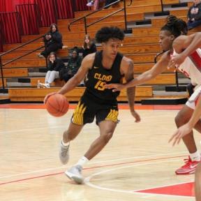 Ja'ron Briggs Jr. was One of Three Players in Double-Figures for Cloud County Tuesday, November 21st as the T-Birds Earned a 20-Point Road Win Over Coffeyville