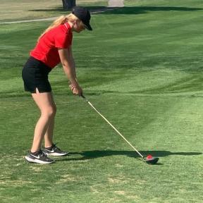 Junior Brecklynn Bonner Shot a 141 at the Smoky Hill Country Club on Monday, October 3rd